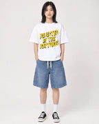 Mockup Boxy Heavyweight Tee White female full-body 31