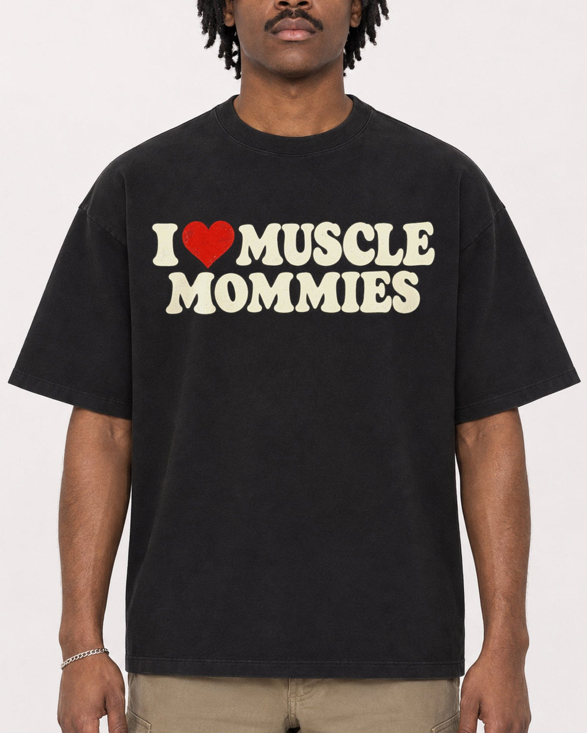 Mockup Boxy Heavyweight Tee Black male close-up 04