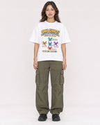 Mockup Boxy Heavyweight Tee White female full-body 02