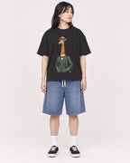 Mockup Boxy Heavyweight Tee Black female full-body 13
