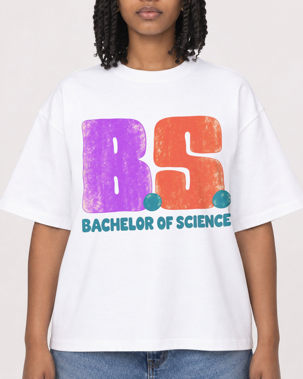 Mockup Boxy Heavyweight Tee White female close-up 15