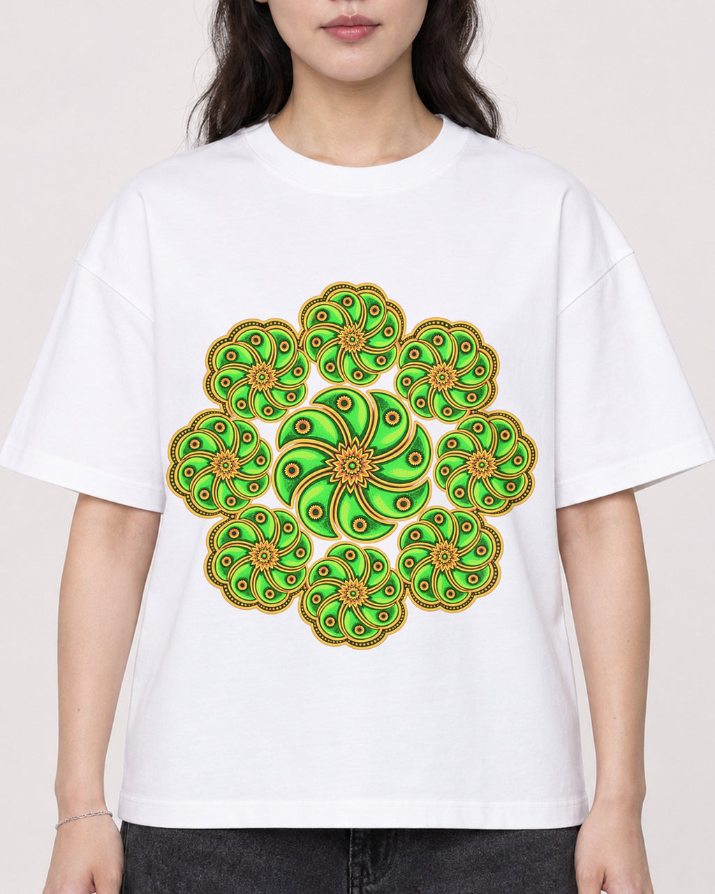 Mockup Boxy Heavyweight Tee White female close-up 03