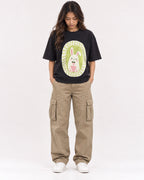 Mockup Boxy Heavyweight Tee Black female full-body 02