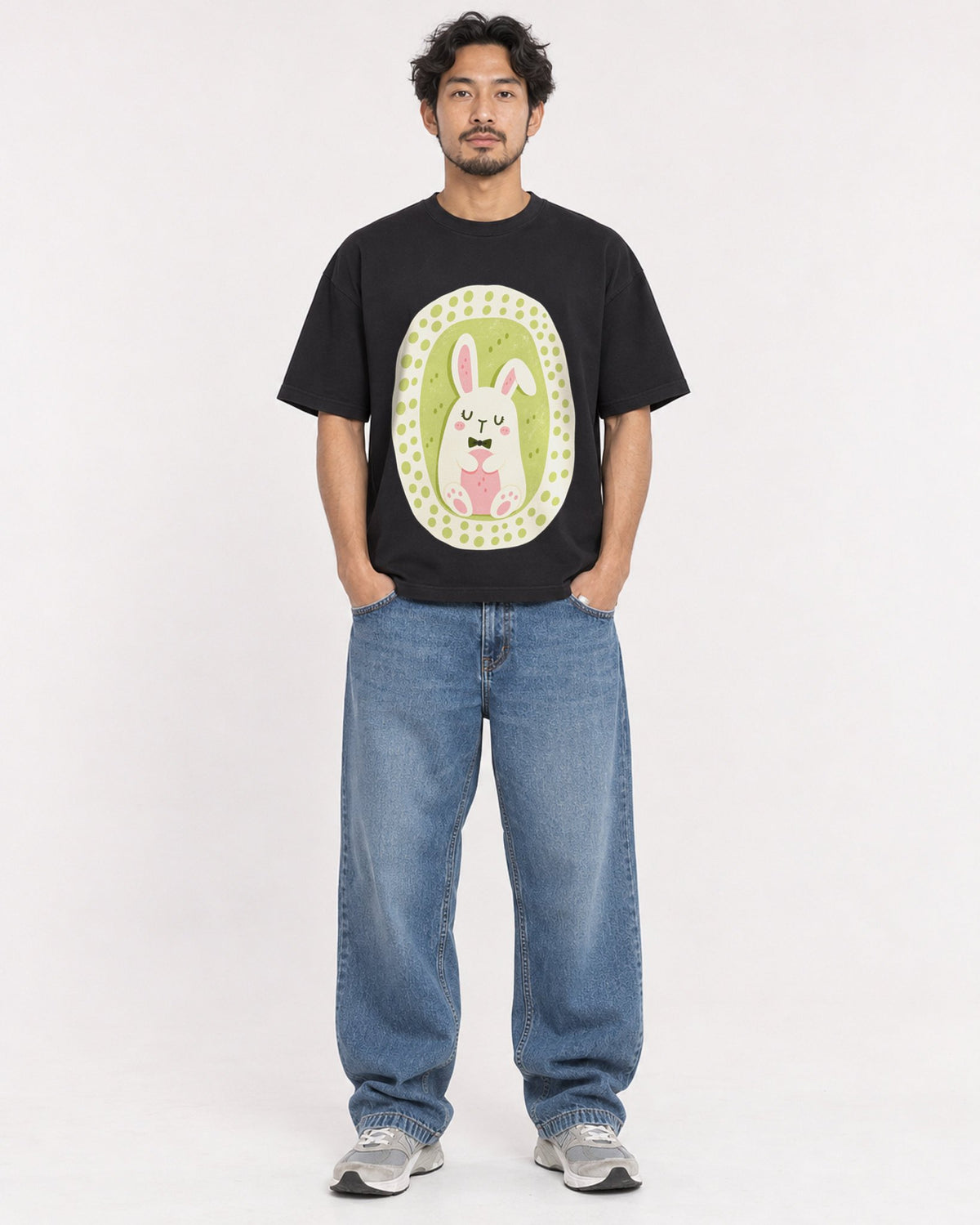 Mockup Boxy Heavyweight Tee Black male full-body 02