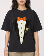 Mockup Boxy Heavyweight Tee Black female close-up 02