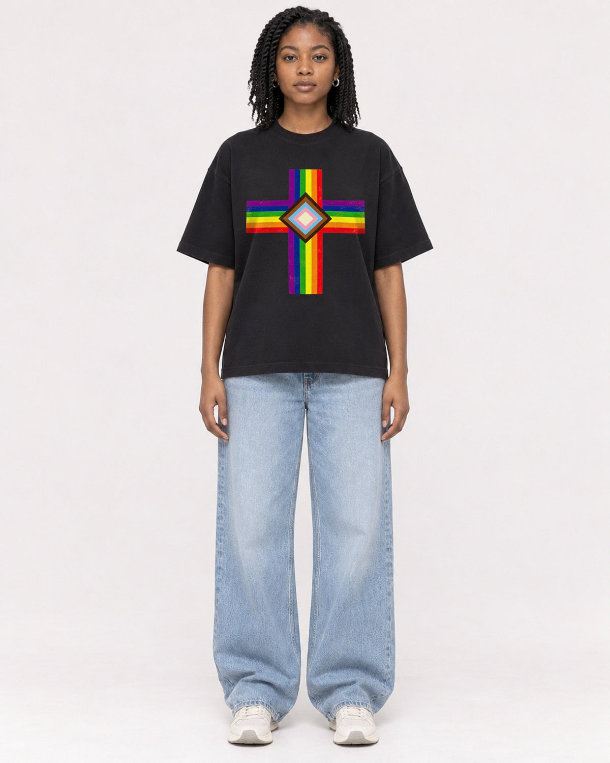 Mockup Boxy Heavyweight Tee Black female full-body 15