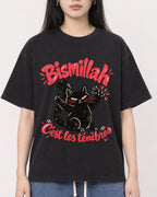 Mockup Boxy Heavyweight Tee Black female close-up 01