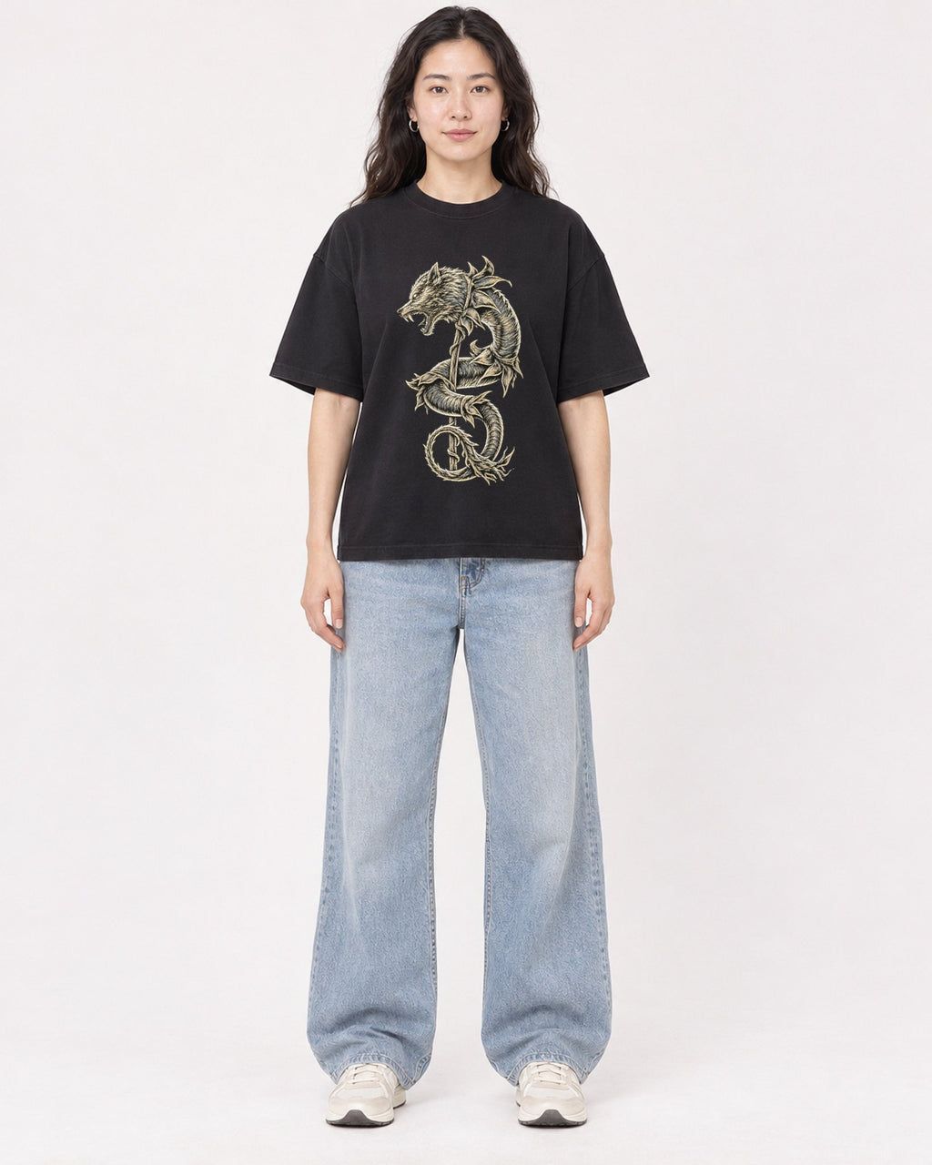Mockup Boxy Heavyweight Tee Black female full-body 03