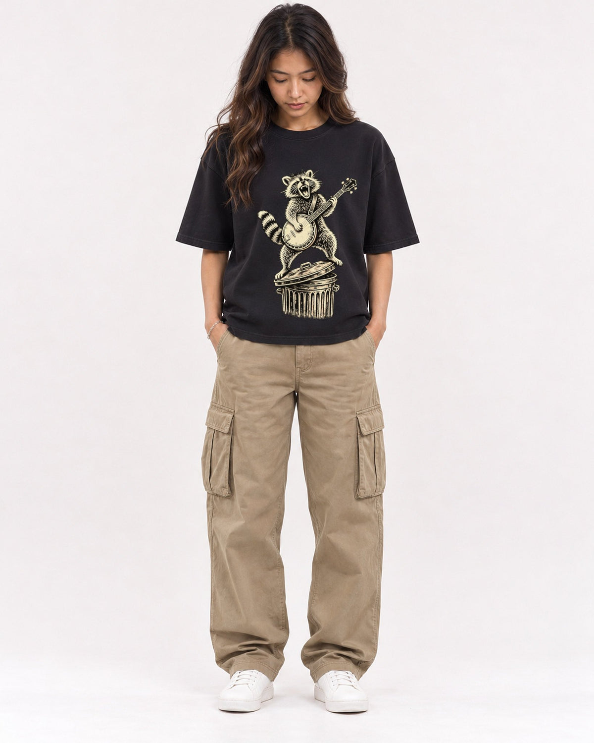 Mockup Boxy Heavyweight Tee Black female full-body 02
