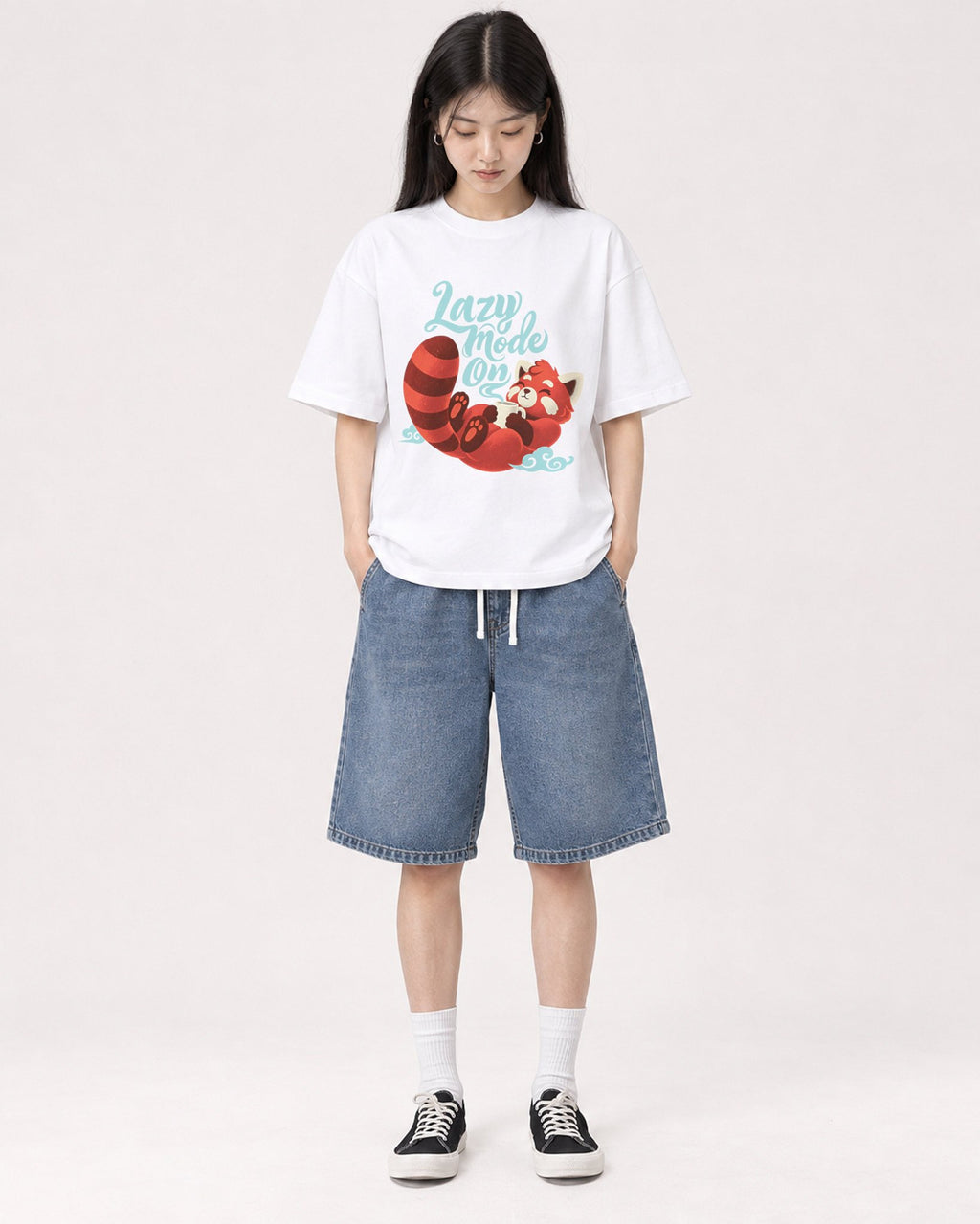 Mockup Boxy Heavyweight Tee White female full-body 01