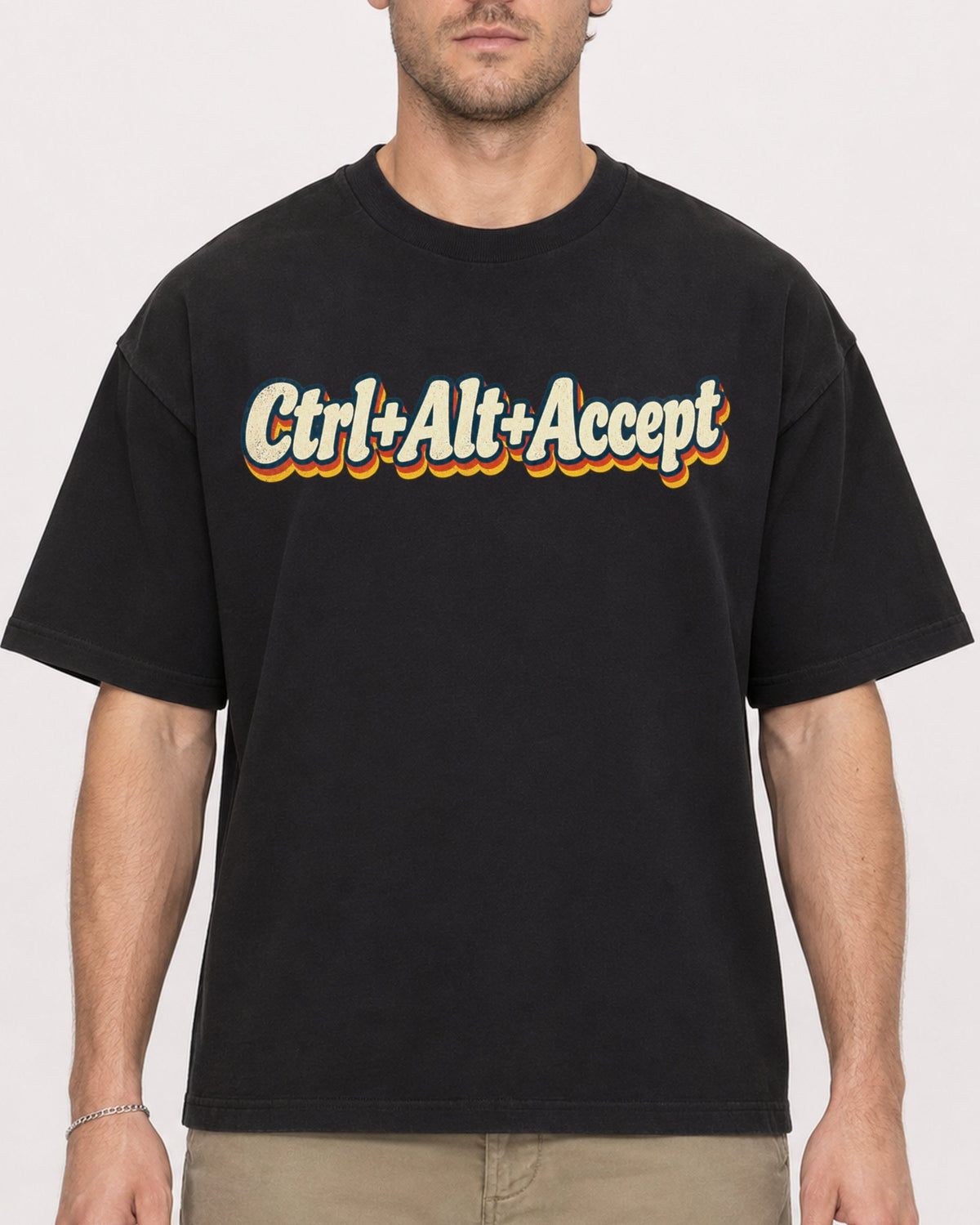 Mockup Boxy Heavyweight Tee Black male close-up 08
