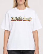 Mockup Boxy Heavyweight Tee White female close-up 08