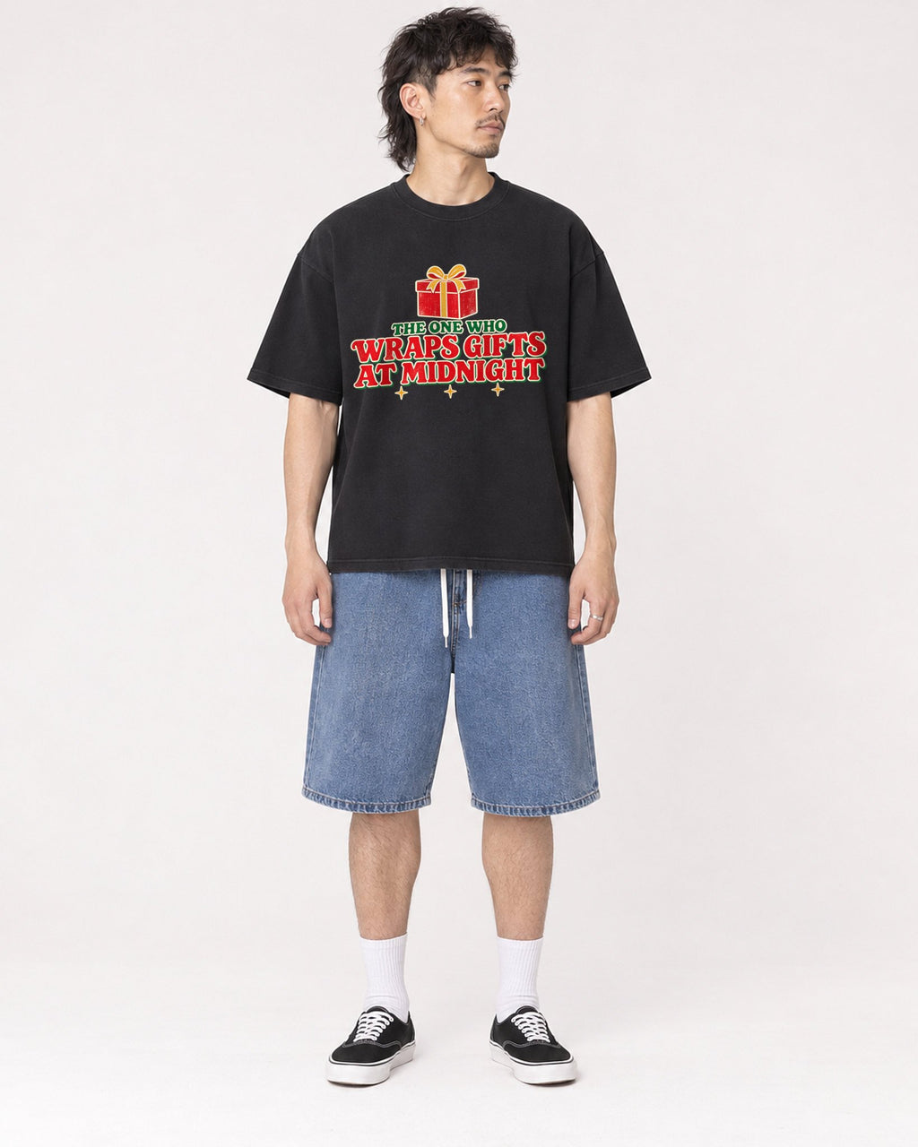 Mockup Boxy Heavyweight Tee Black male full-body 23