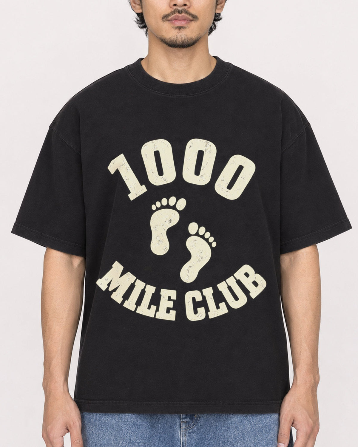 Mockup Boxy Heavyweight Tee Black male close-up 02