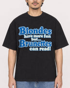 Mockup Boxy Heavyweight Tee Black male close-up 02