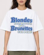 Mockup Boxy Heavyweight Tee White female close-up 02