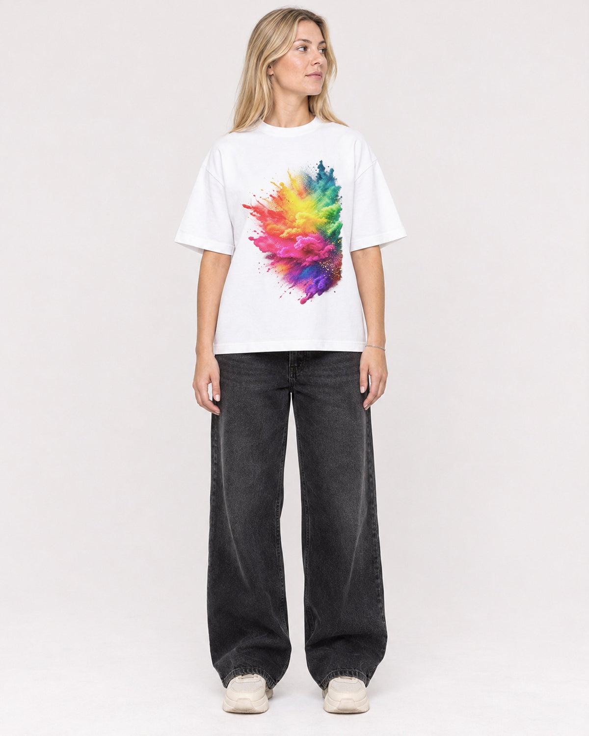Mockup Boxy Heavyweight Tee White female full-body 08