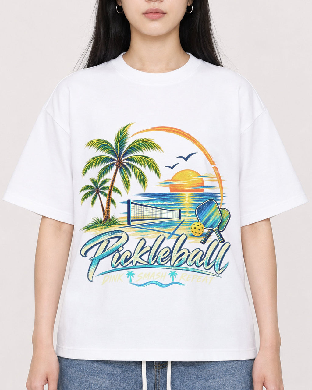 Mockup Boxy Heavyweight Tee White female close-up 01