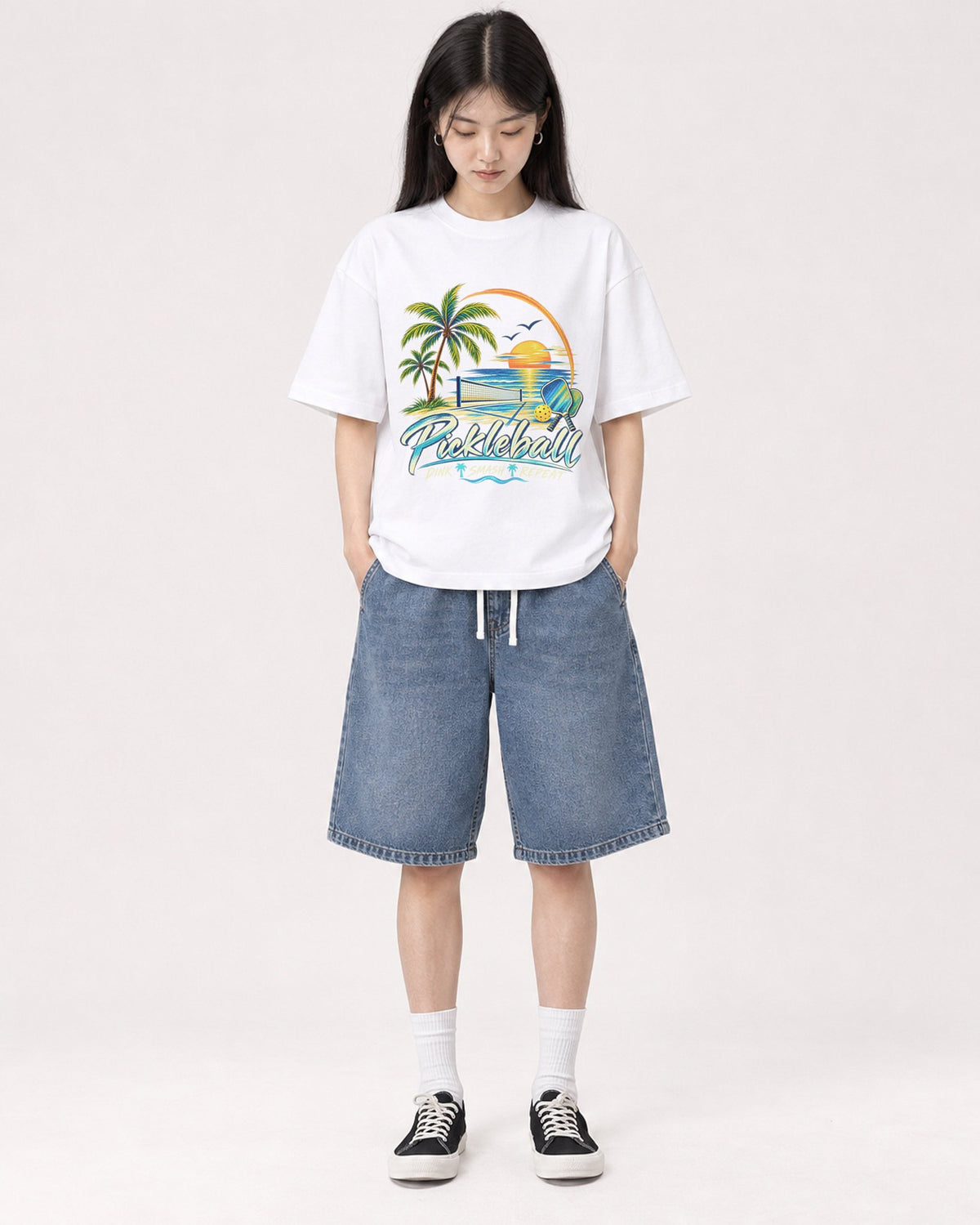 Mockup Boxy Heavyweight Tee White female full-body 01
