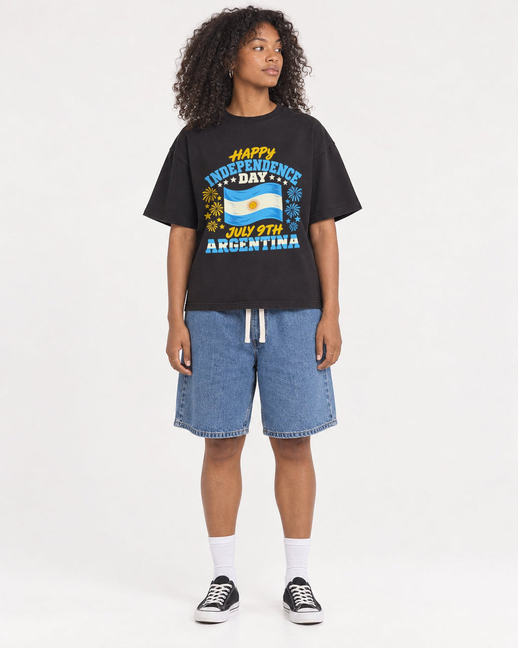 Mockup Boxy Heavyweight Tee Black female full-body 05