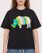 Mockup Boxy Heavyweight Tee Black female close-up 09