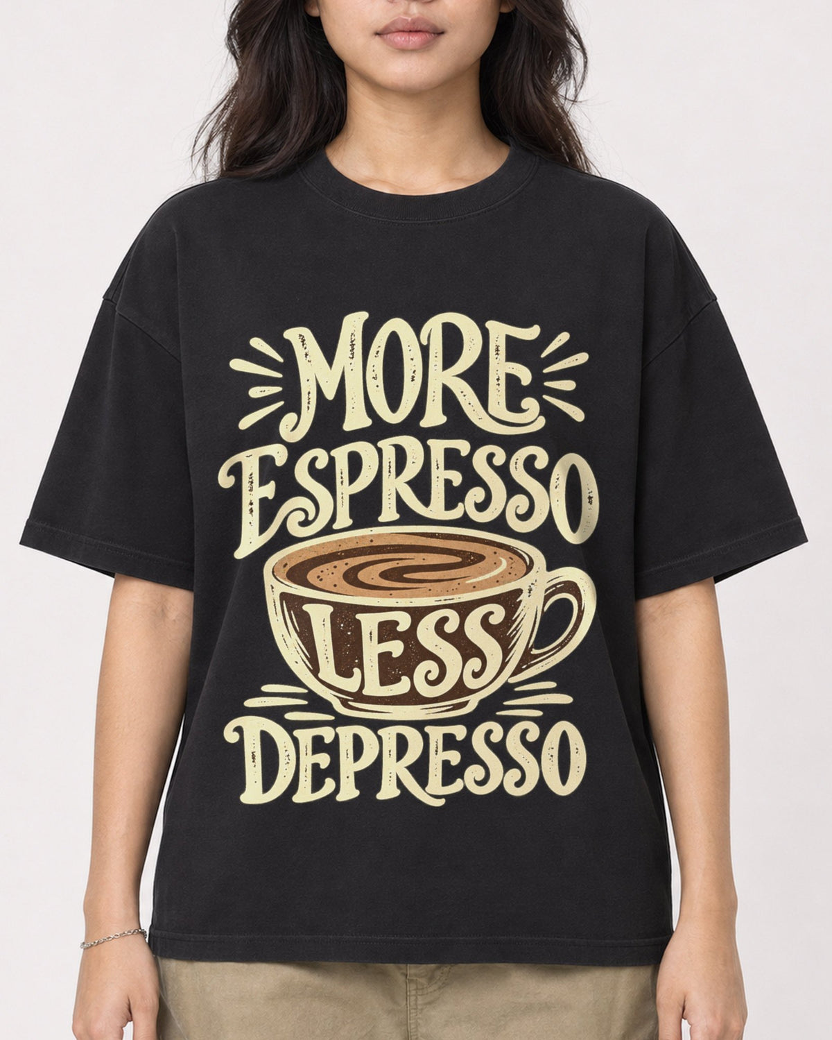 Mockup Boxy Heavyweight Tee Black female close-up 02