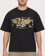 Mockup Boxy Heavyweight Tee Black male close-up 08