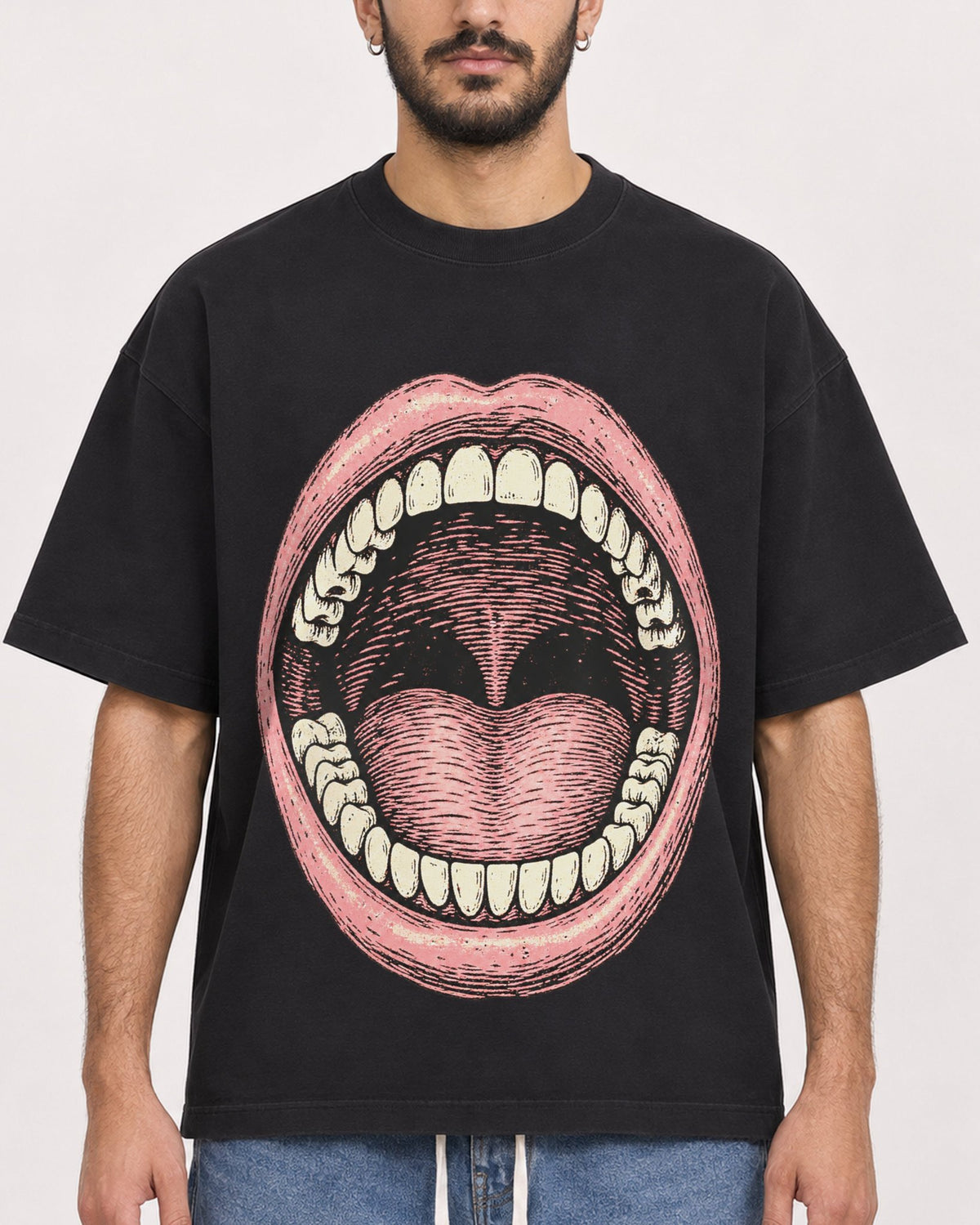 Mockup Boxy Heavyweight Tee Black male close-up 07