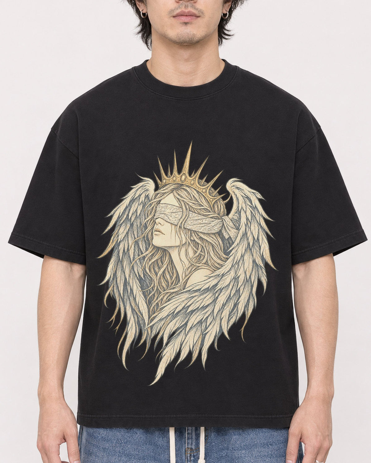 Mockup Boxy Heavyweight Tee Black male close-up 03