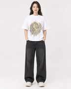 Mockup Boxy Heavyweight Tee White female full-body 03