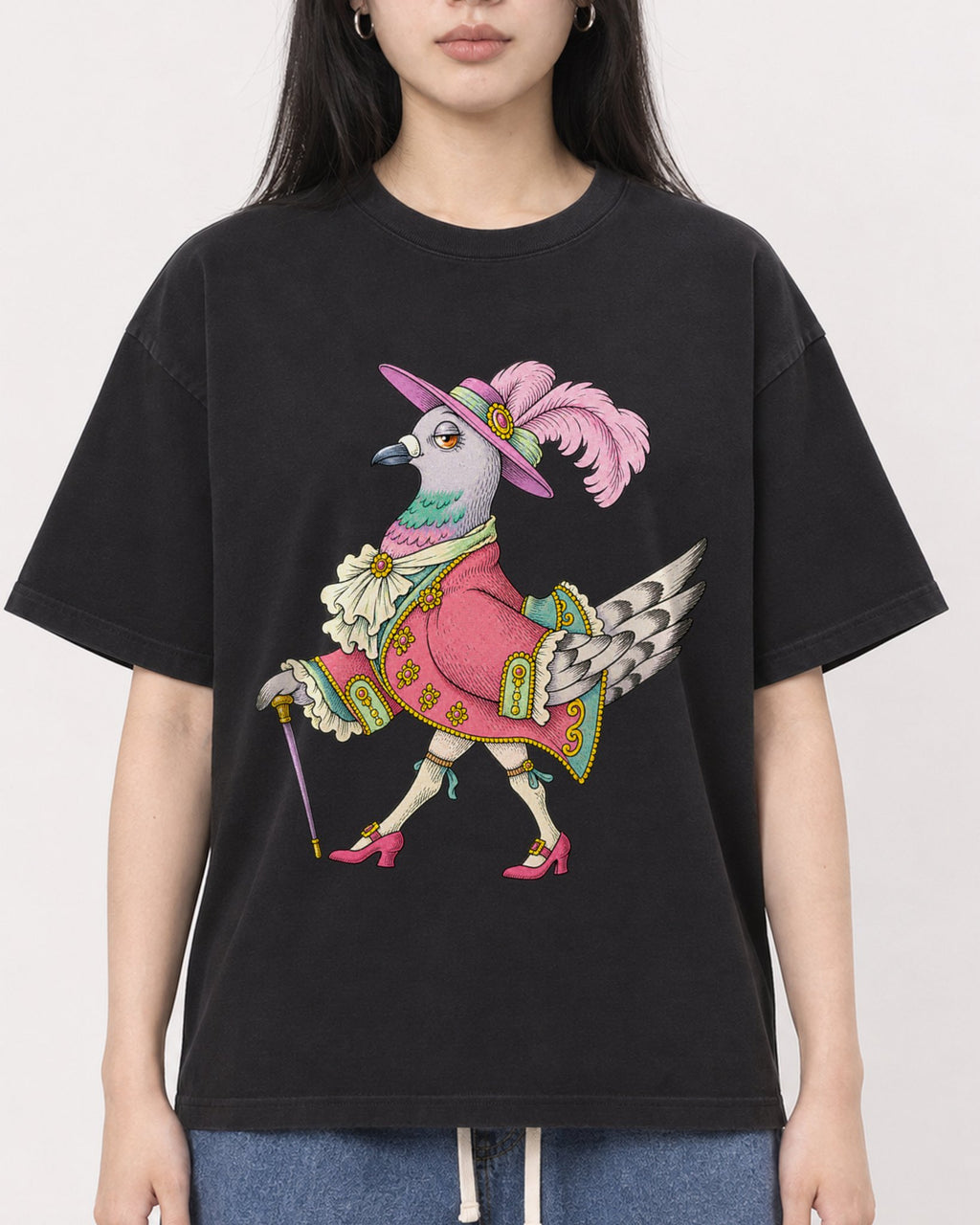 Mockup Boxy Heavyweight Tee Black female close-up 01