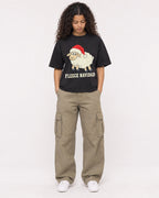 Mockup Boxy Heavyweight Tee Black female full-body 10