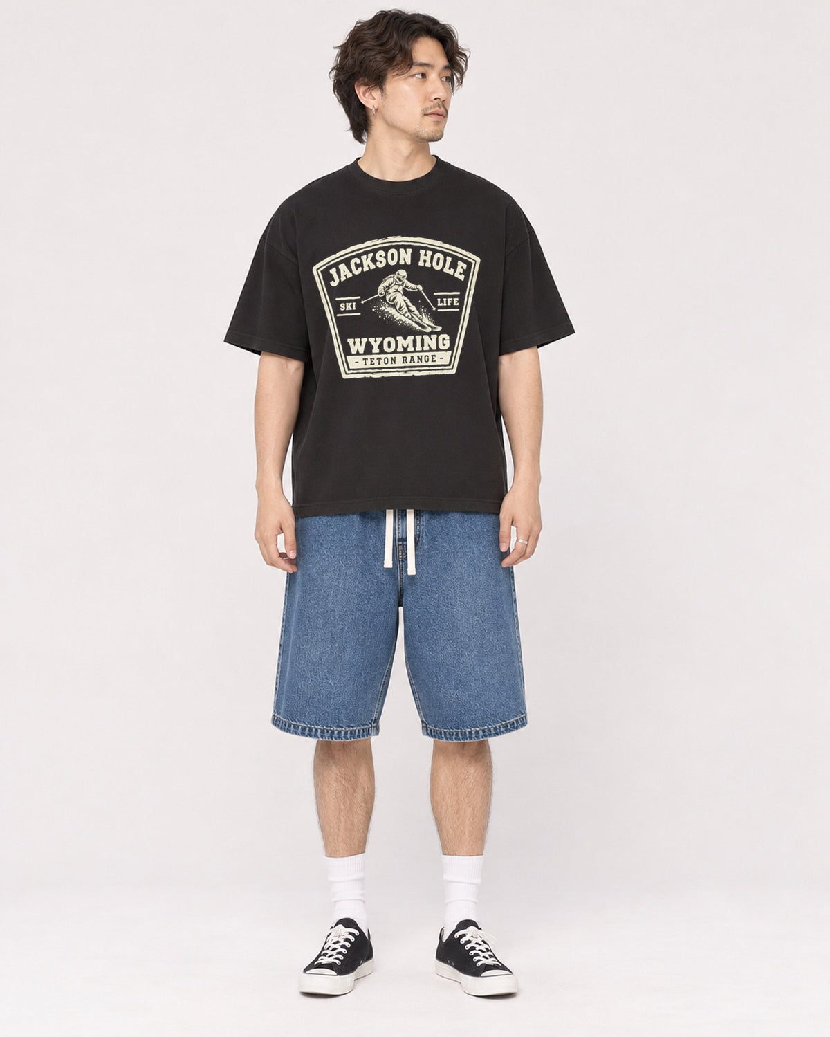 Mockup Boxy Heavyweight Tee Black male full-body 03