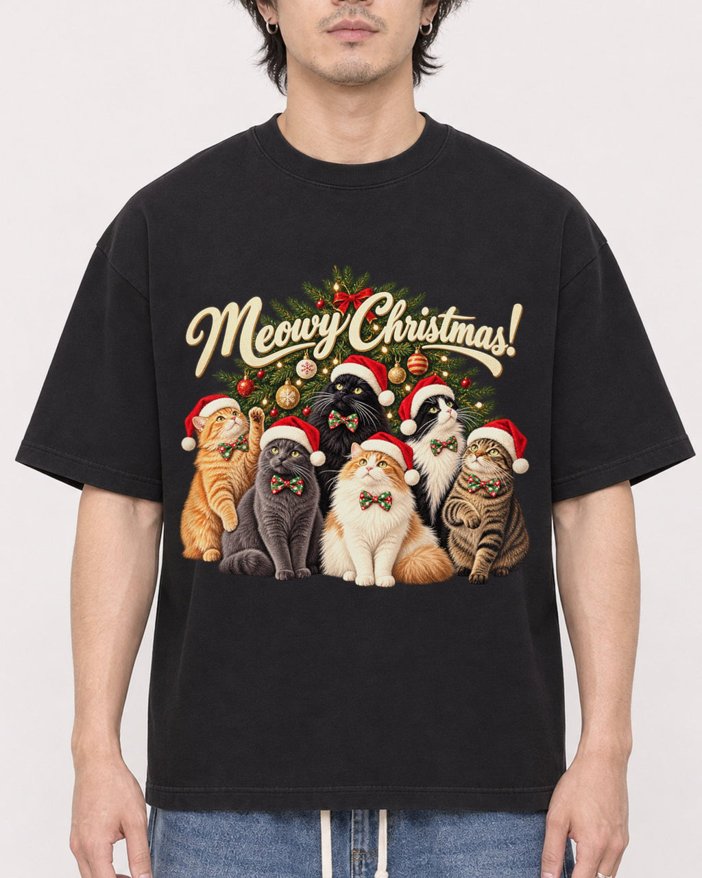 Mockup Boxy Heavyweight Tee Black male close-up 03