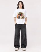 Mockup Boxy Heavyweight Tee White female full-body 03