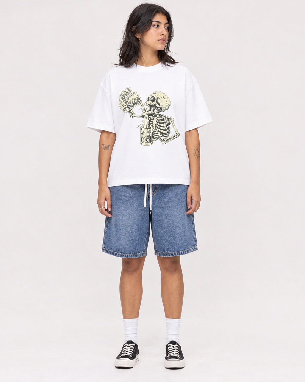 Mockup Boxy Heavyweight Tee White female full-body 36