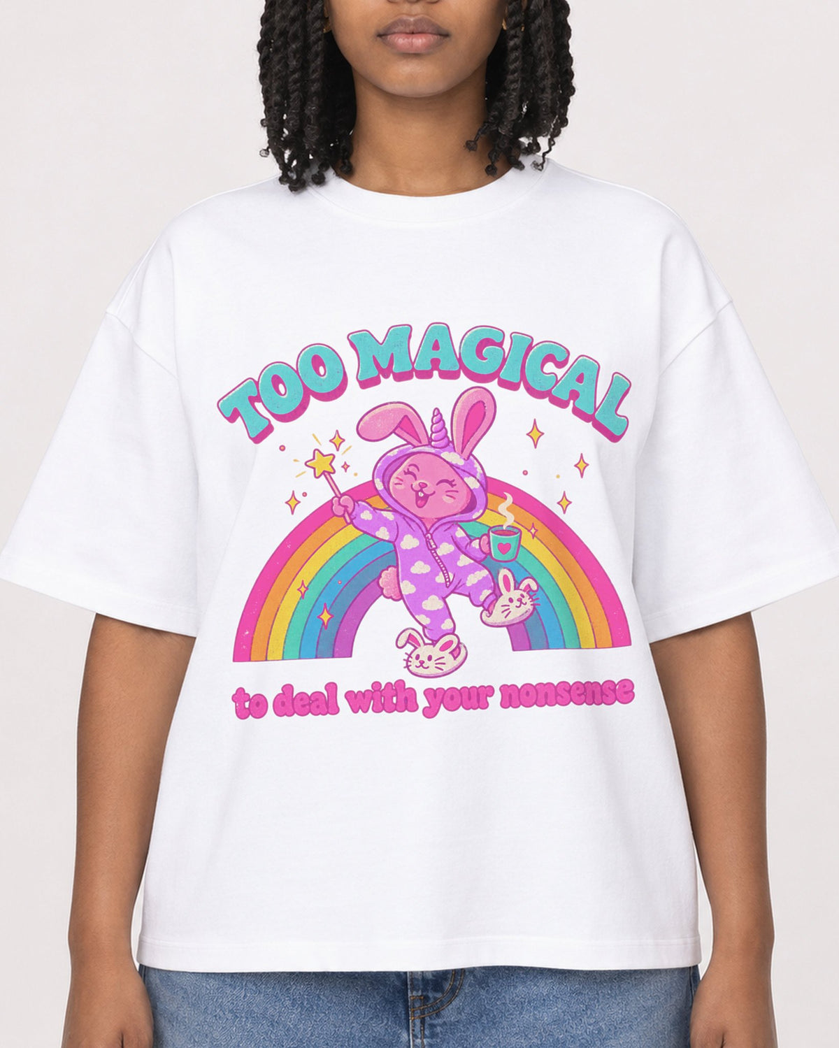 Mockup Boxy Heavyweight Tee White female close-up 15
