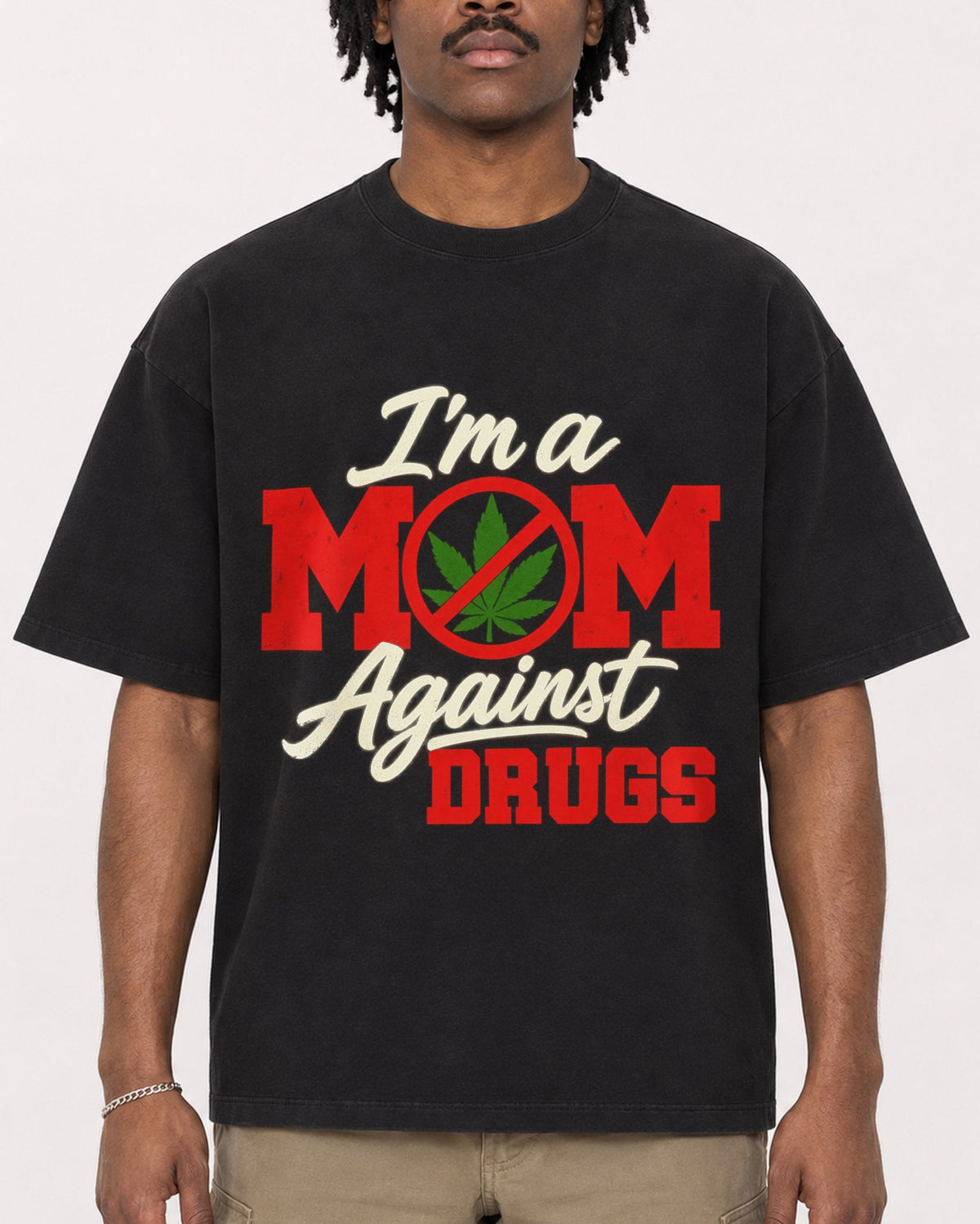 Mockup Boxy Heavyweight Tee Black male close-up 04