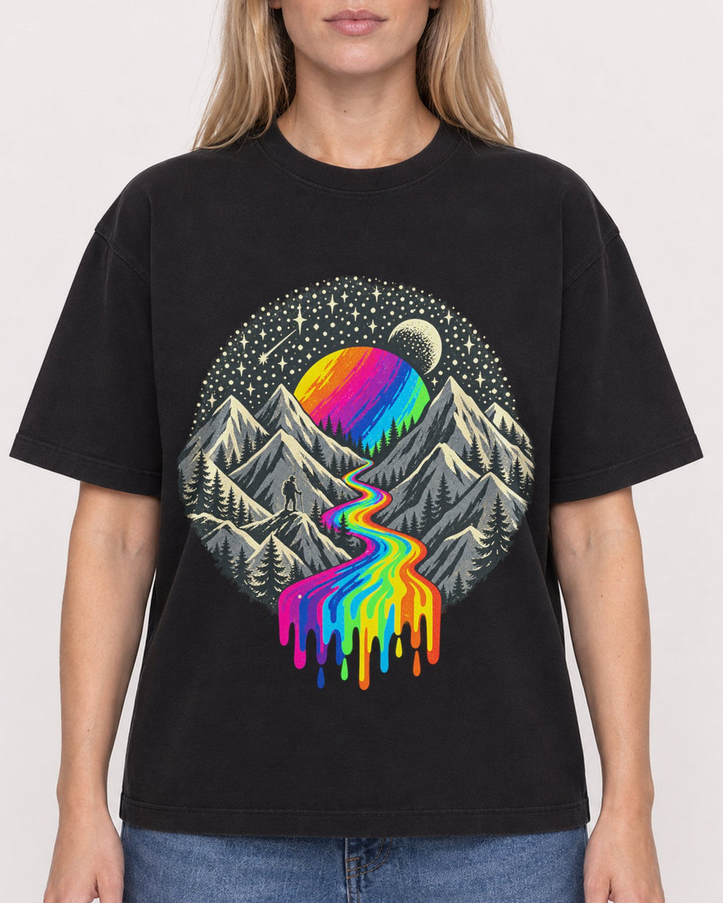 Mockup Boxy Heavyweight Tee Black female close-up 08