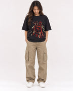 Mockup Boxy Heavyweight Tee Black female full-body 02