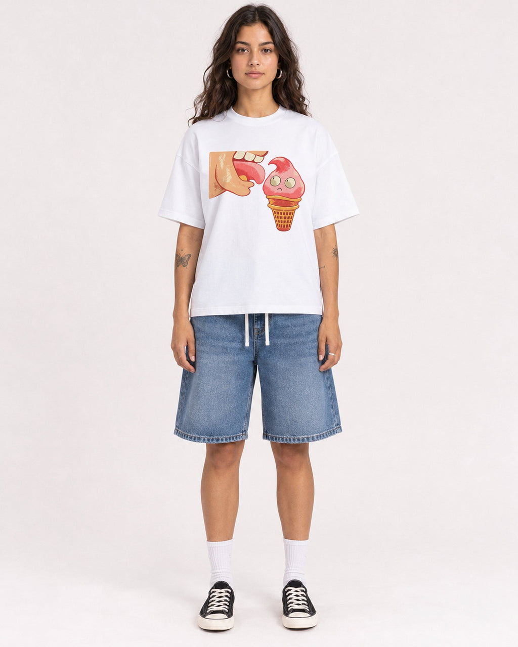 Mockup Boxy Heavyweight Tee White female full-body 06