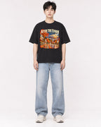 Mockup Boxy Heavyweight Tee Black male full-body 01