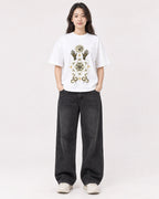 Mockup Boxy Heavyweight Tee White female full-body 03