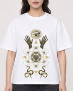 Mockup Boxy Heavyweight Tee White female close-up 03