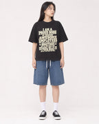 Mockup Boxy Heavyweight Tee Black female full-body 01