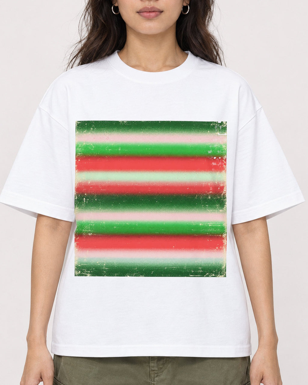 Mockup Boxy Heavyweight Tee White female close-up 02