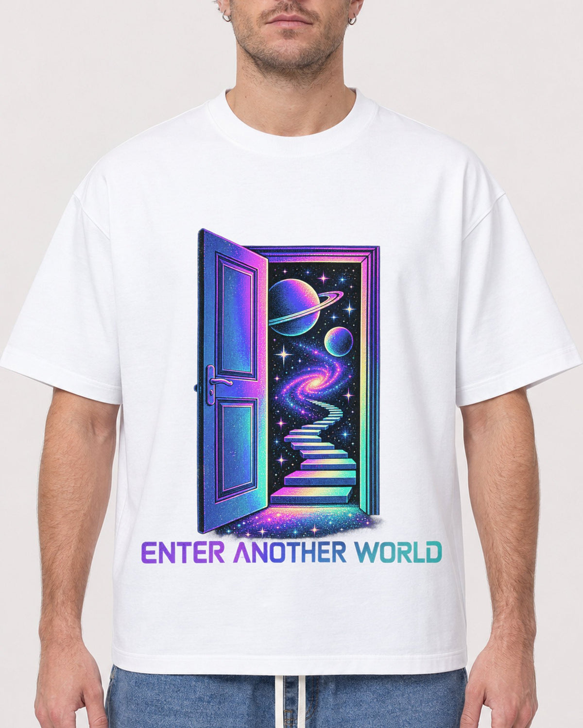 Mockup Boxy Heavyweight Tee White male close-up 08