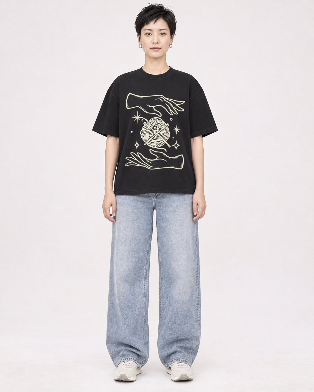 Mockup Boxy Heavyweight Tee Black female full-body 23