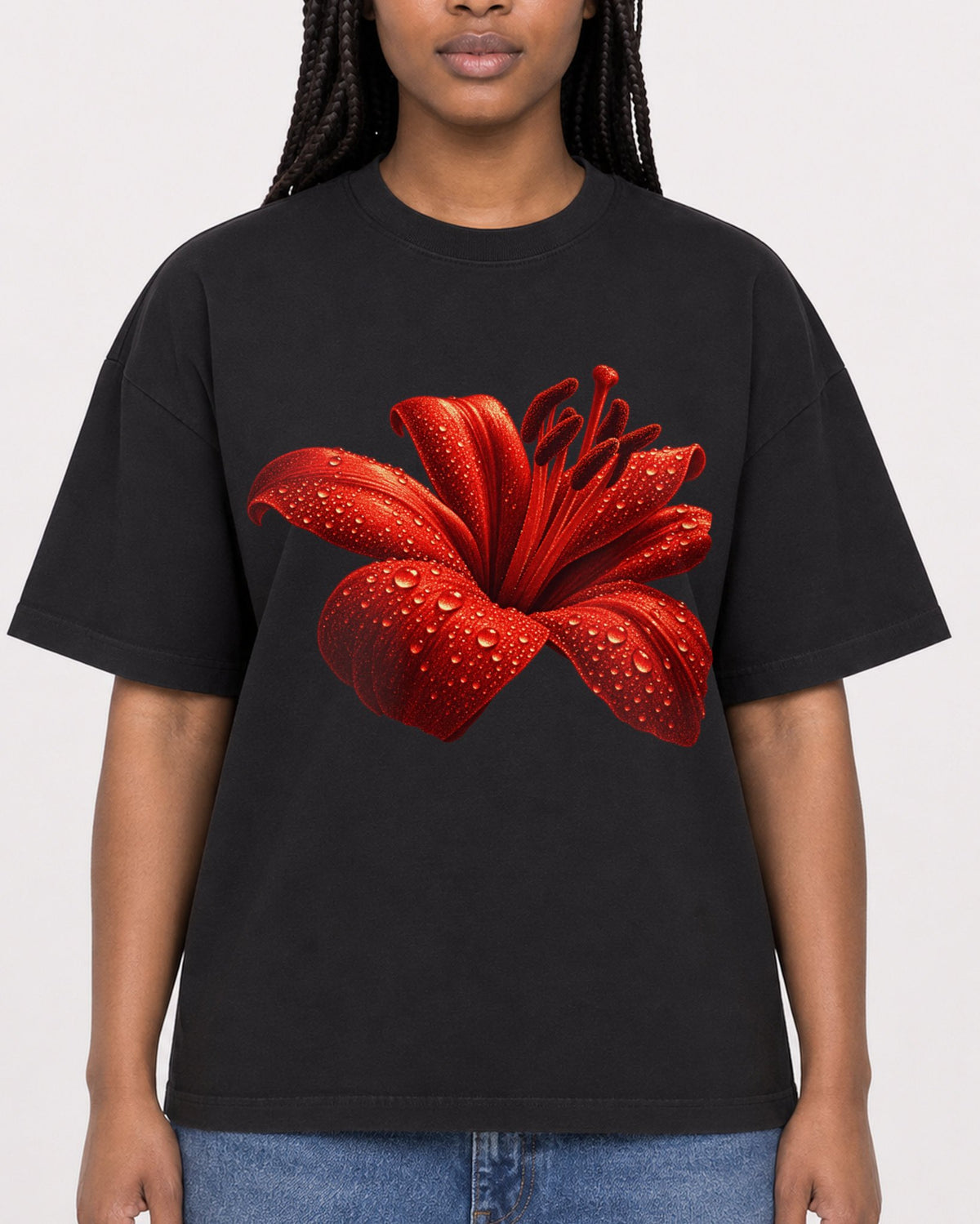 Mockup Boxy Heavyweight Tee Black female close-up 04