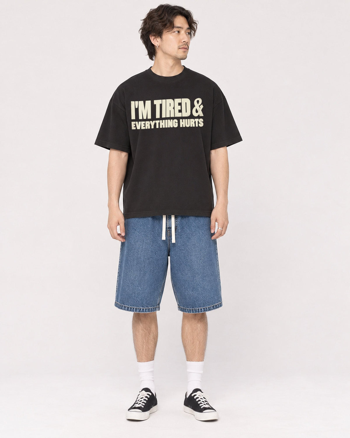 Mockup Boxy Heavyweight Tee Black male full-body 03